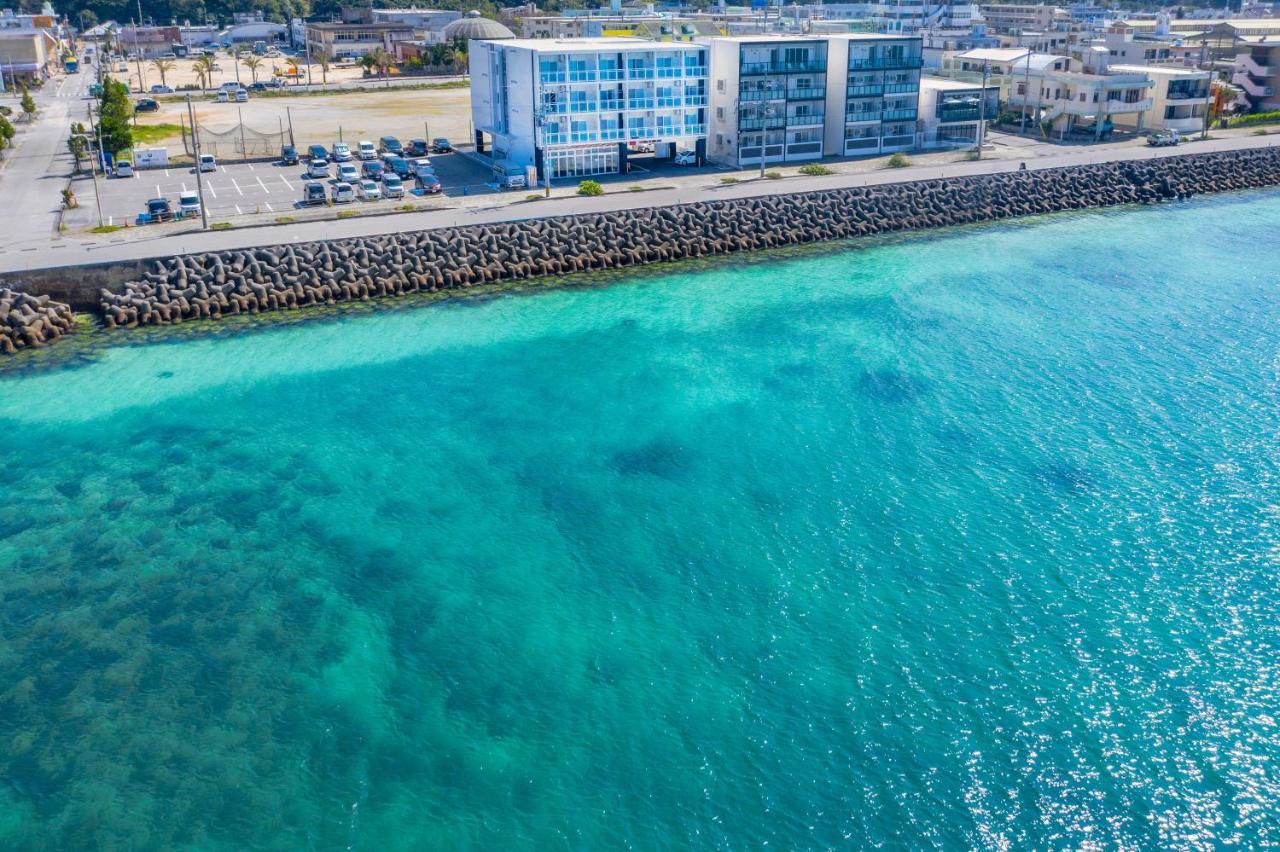 Mr.Kinjo In Motobu Ocean Terrace Lejlighedshotel Eksteriør billede
